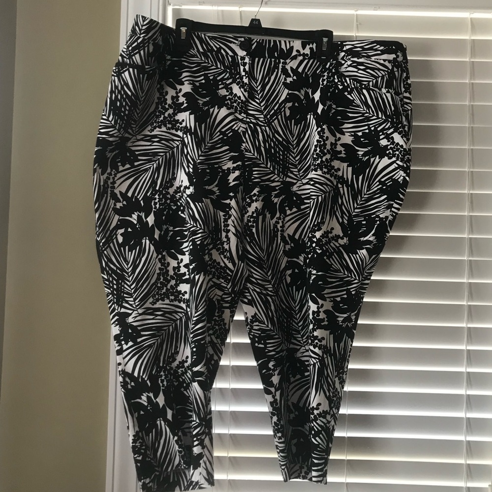 Lane Bryant patterned capris